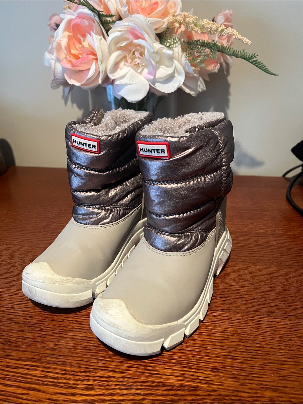 Hunter winter boots. Size 10. GUC